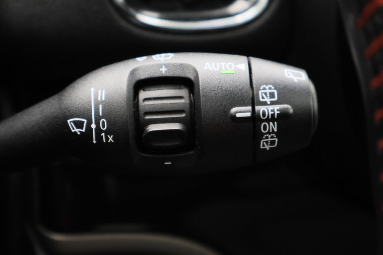 Vehicle Image 38