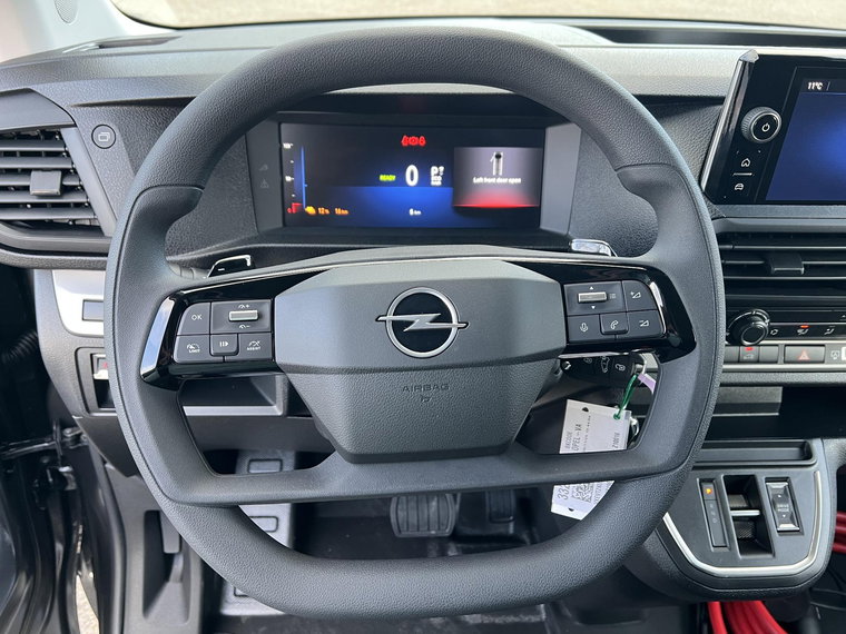 Vehicle Image 28