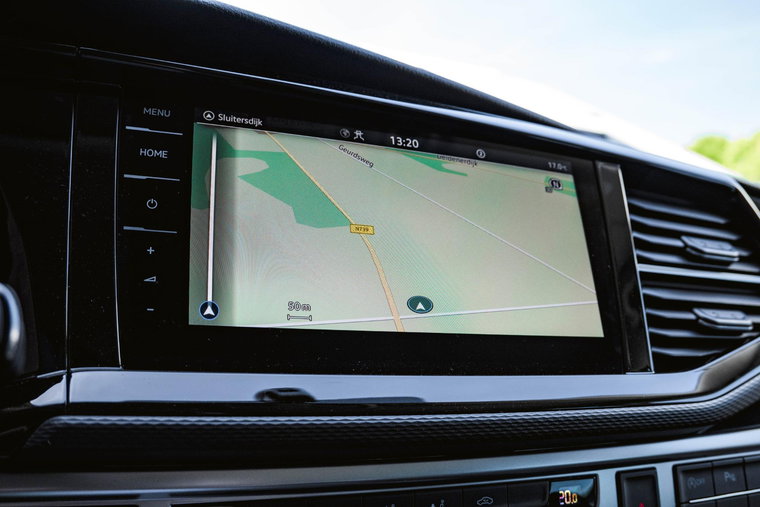 Vehicle Image 12