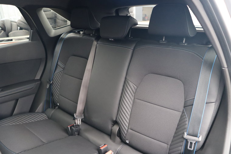 Vehicle Image 20