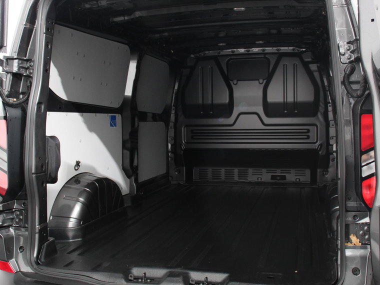 Vehicle Image 39