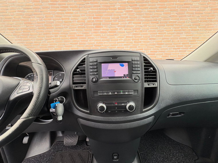 Vehicle Image 27