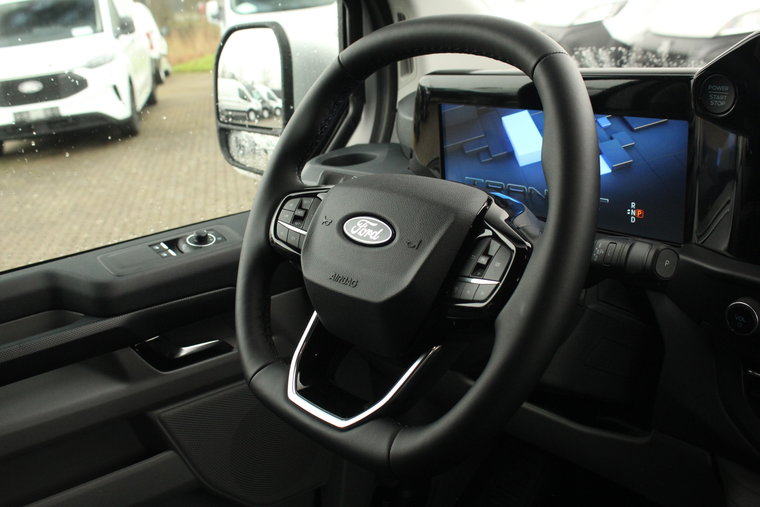 Vehicle Image 26