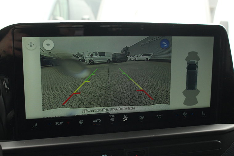 Vehicle Image 38