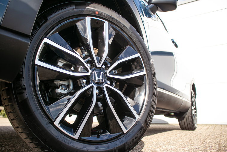 Vehicle Image 14