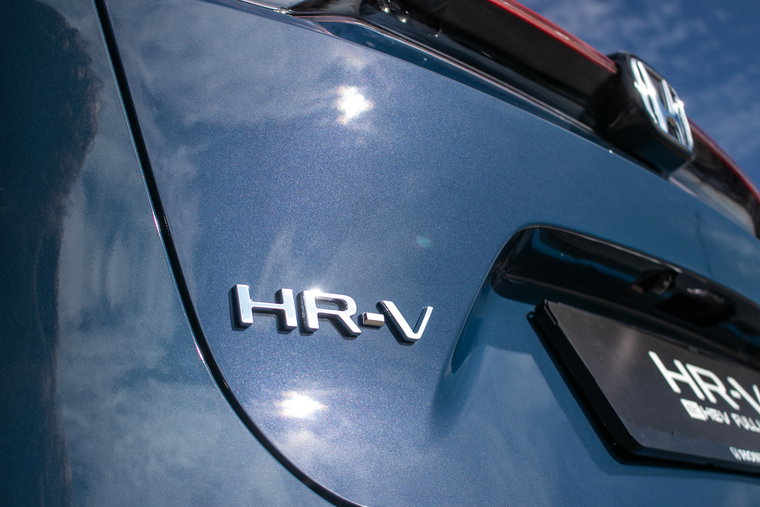 Vehicle Image 32
