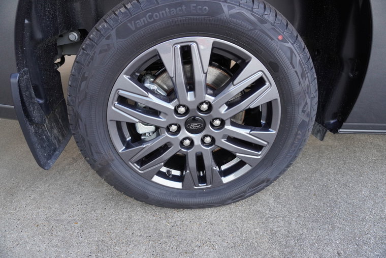 Vehicle Image 13