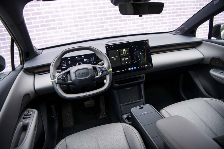 Vehicle Image 11