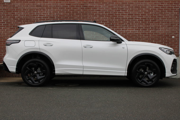 Vehicle Image 26