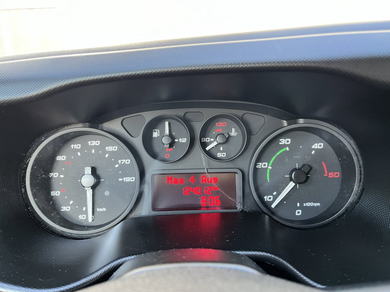 Vehicle Image 29