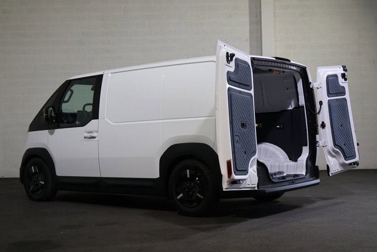 Vehicle Image 12