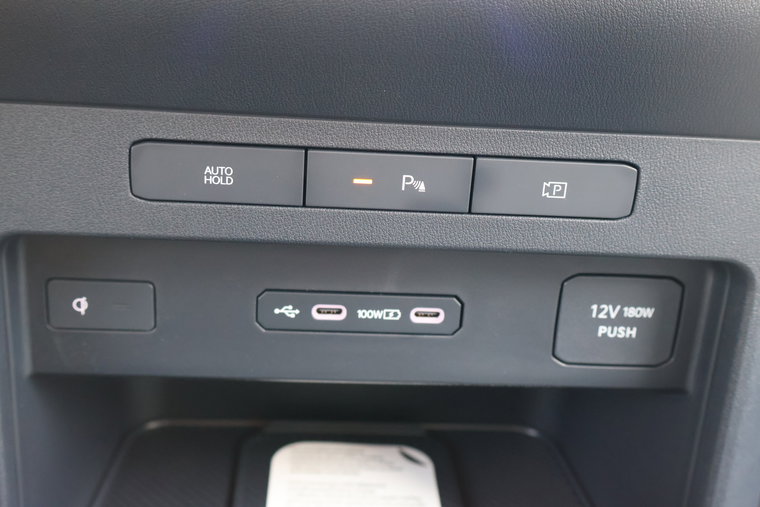 Vehicle Image 26