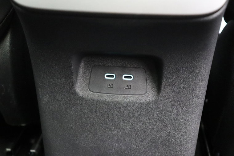 Vehicle Image 41