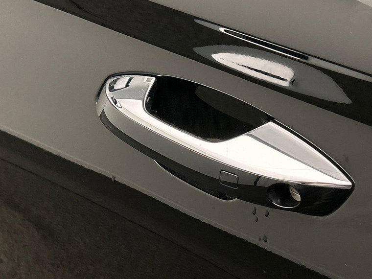Vehicle Image 27