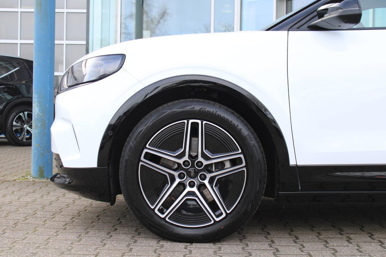 Vehicle Image 36