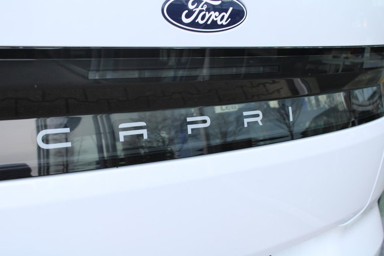 Vehicle Image 37