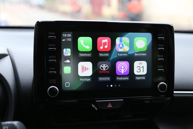 Vehicle Image 9
