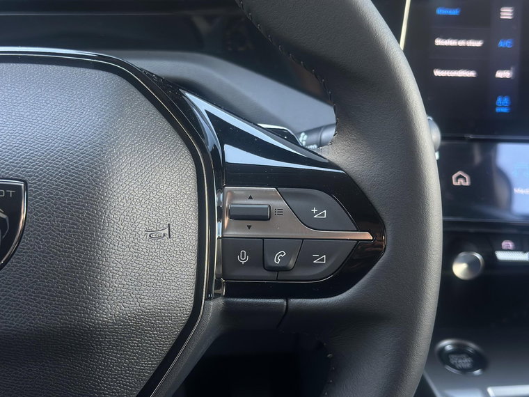 Vehicle Image 26