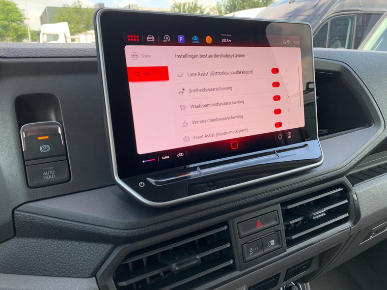 Vehicle Image 18