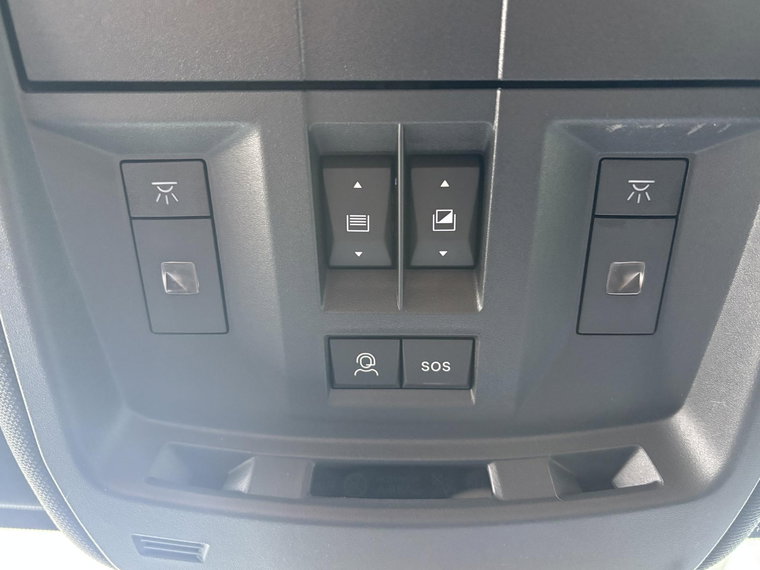 Vehicle Image 56