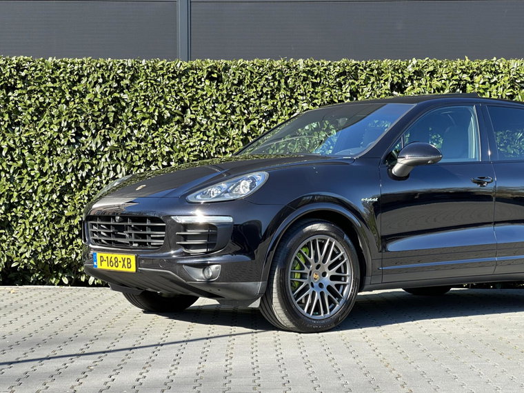 Vehicle Image 24