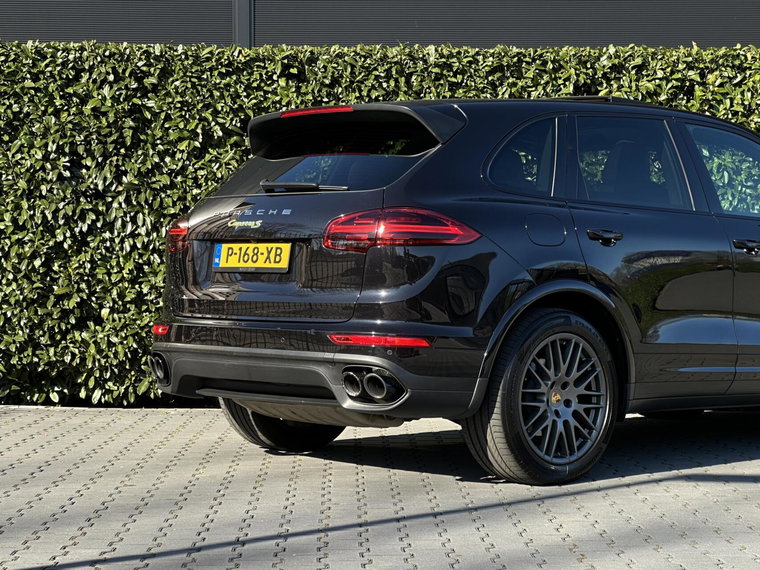 Vehicle Image 26