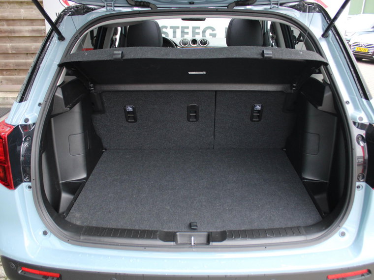 Vehicle Image 14