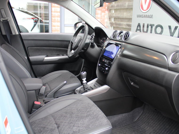 Vehicle Image 16