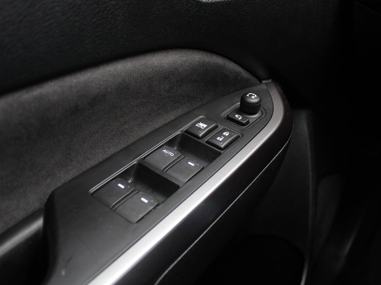 Vehicle Image 29