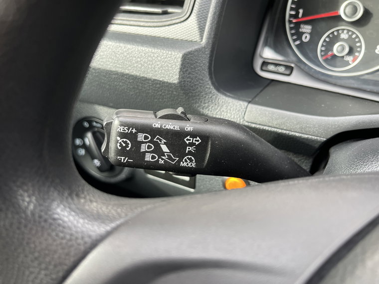 Vehicle Image 28
