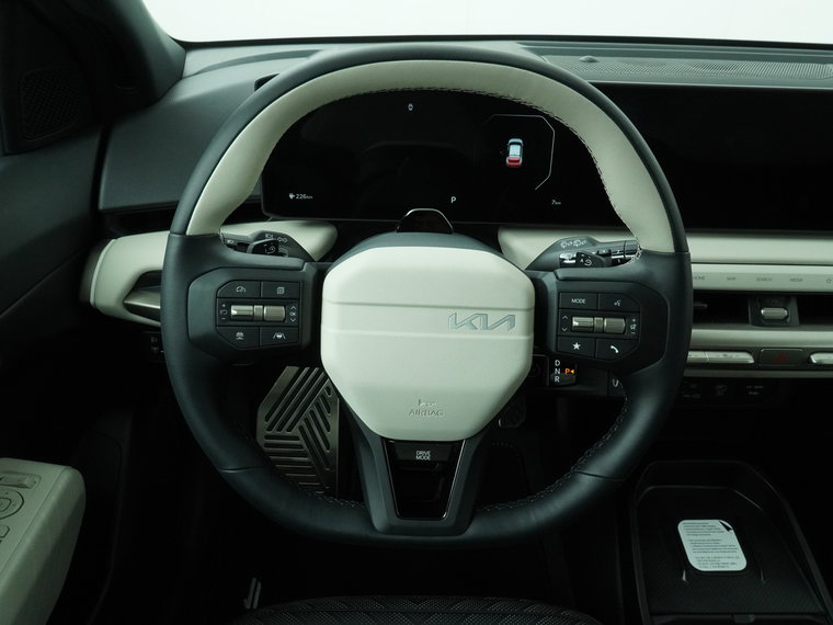 Vehicle Image 34