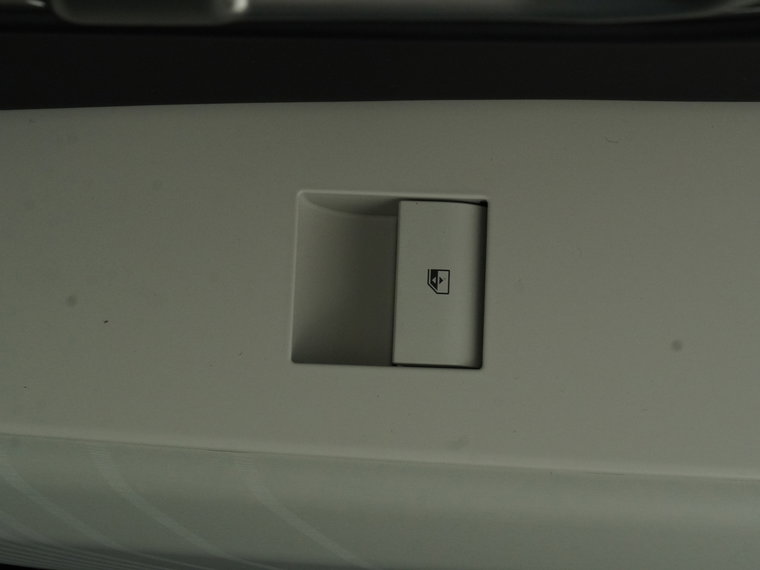 Vehicle Image 38