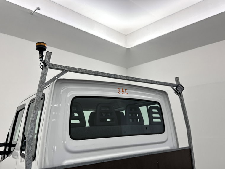 Vehicle Image 37