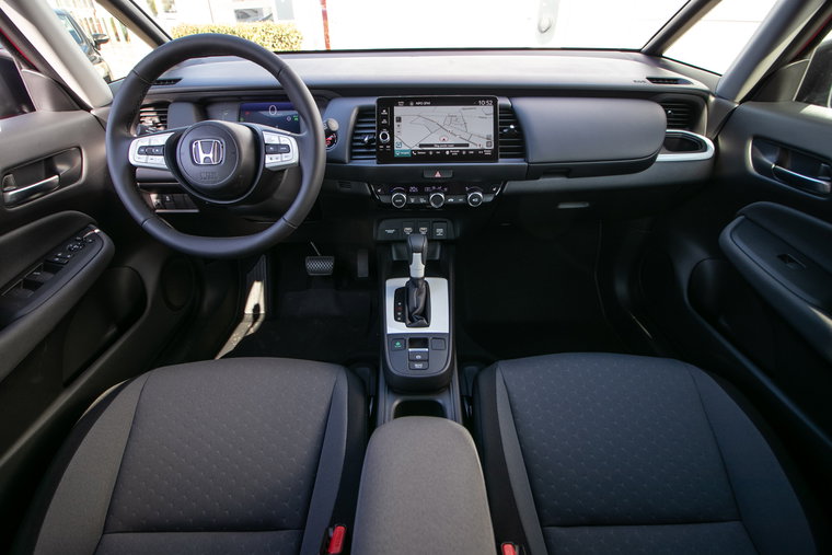 Vehicle Image 14