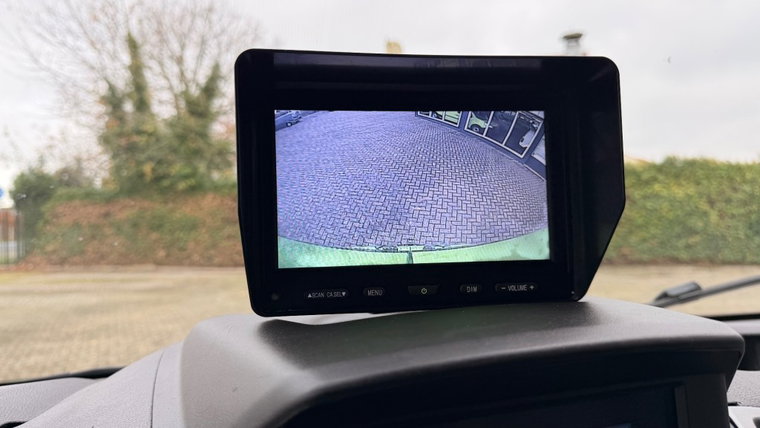 Vehicle Image 22