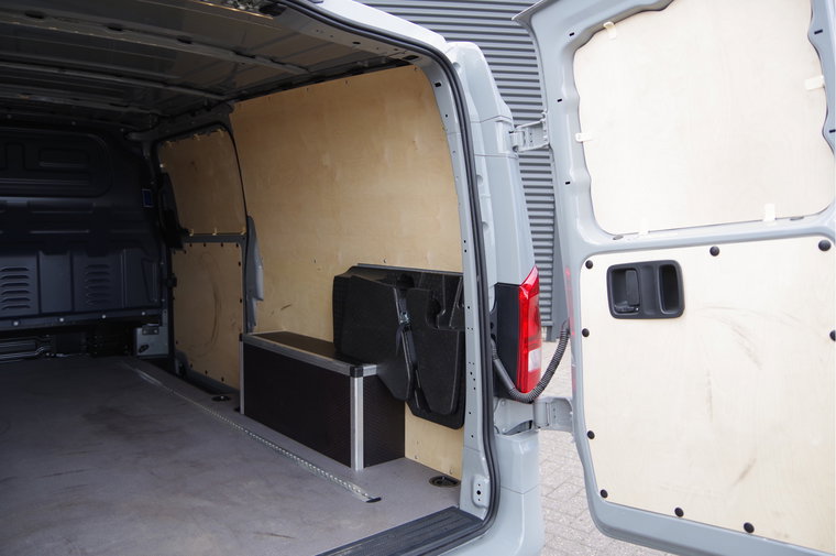 Vehicle Image 36