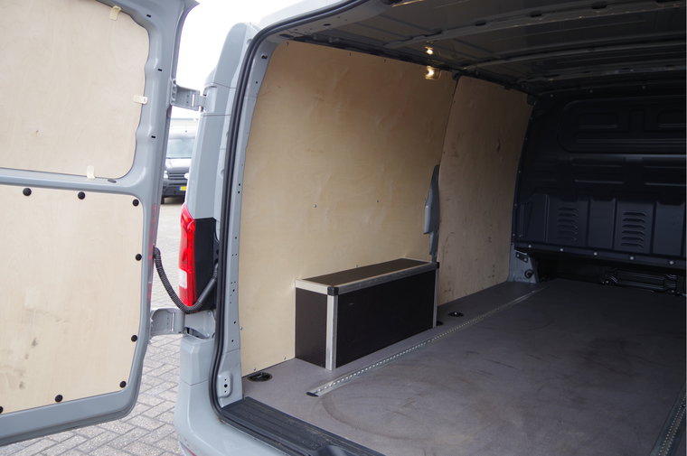 Vehicle Image 37