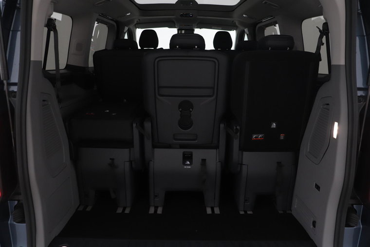 Vehicle Image 52