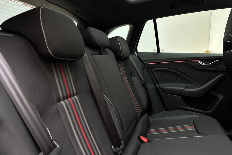 Vehicle Image 13