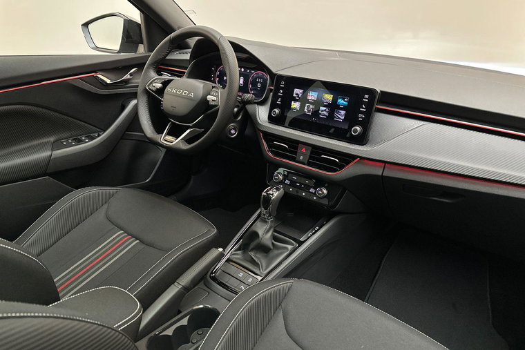 Vehicle Image 15