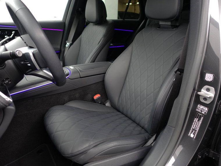 Vehicle Image 27