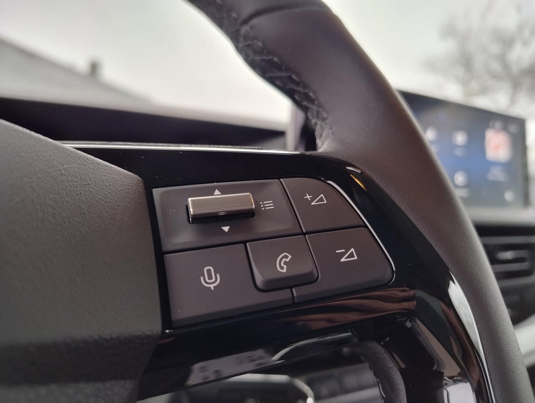 Vehicle Image 40