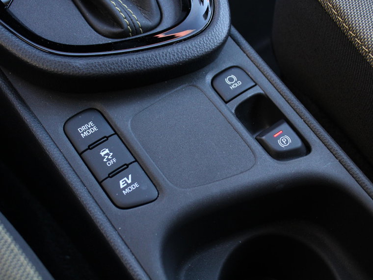 Vehicle Image 16