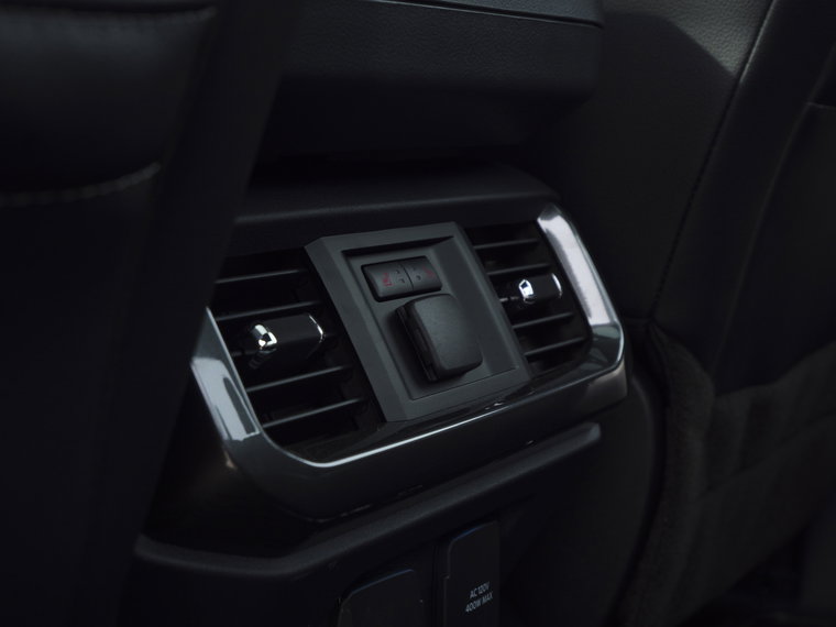 Vehicle Image 52