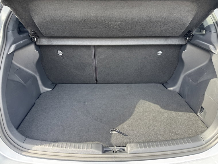 Vehicle Image 40