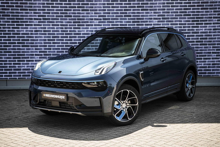 Vehicle Image 16