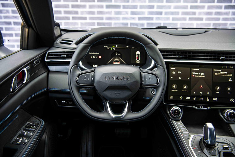 Vehicle Image 4