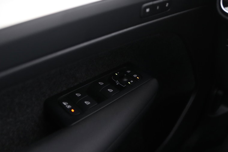 Vehicle Image 40