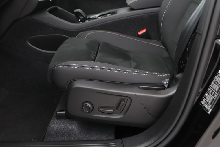 Vehicle Image 41