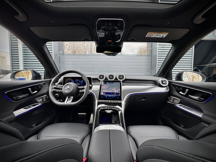 Vehicle Image 37